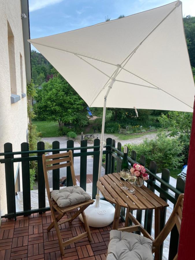 Camping Waldfrieden Сарбург Екстериор снимка