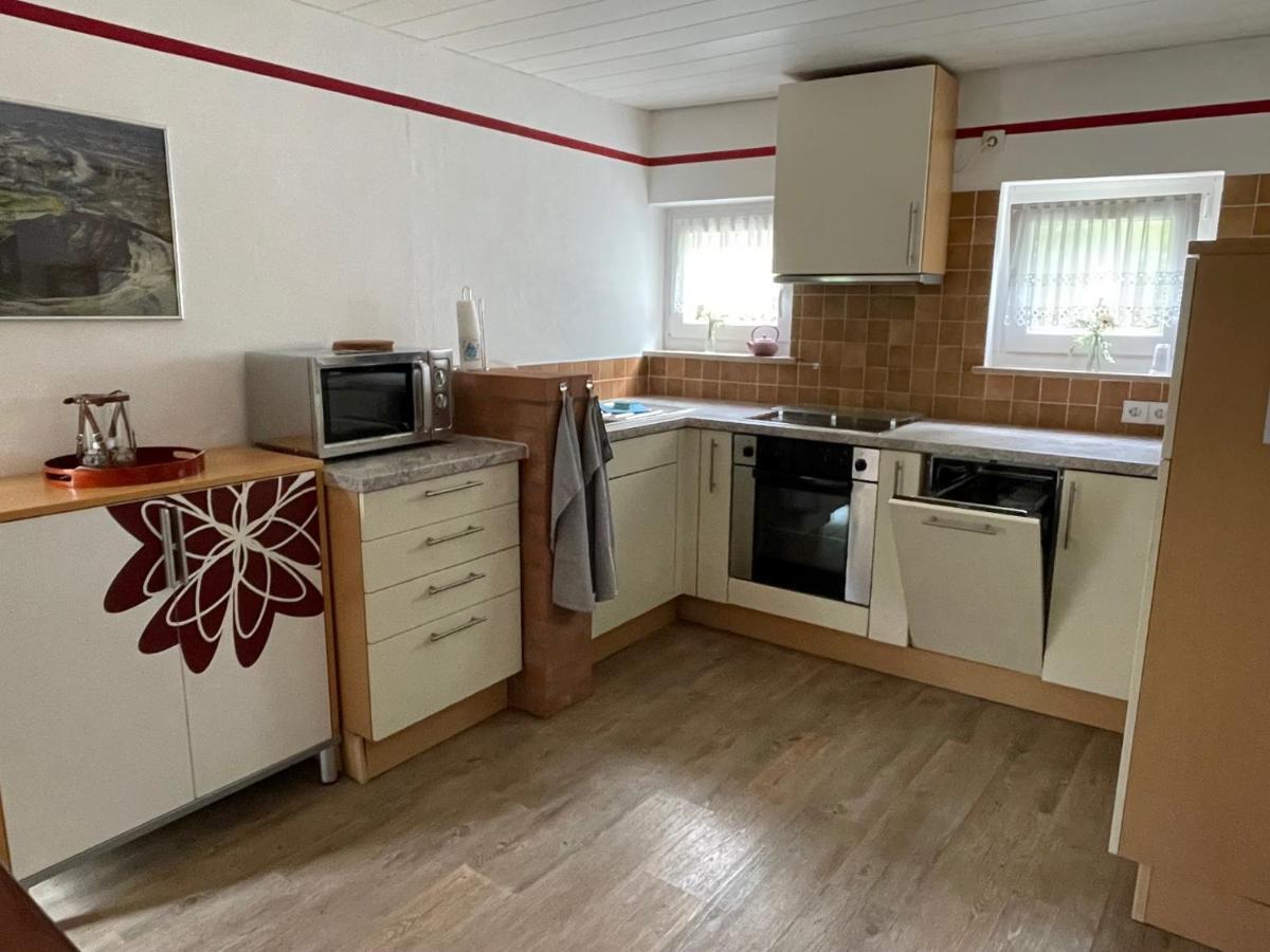Camping Waldfrieden Сарбург Екстериор снимка